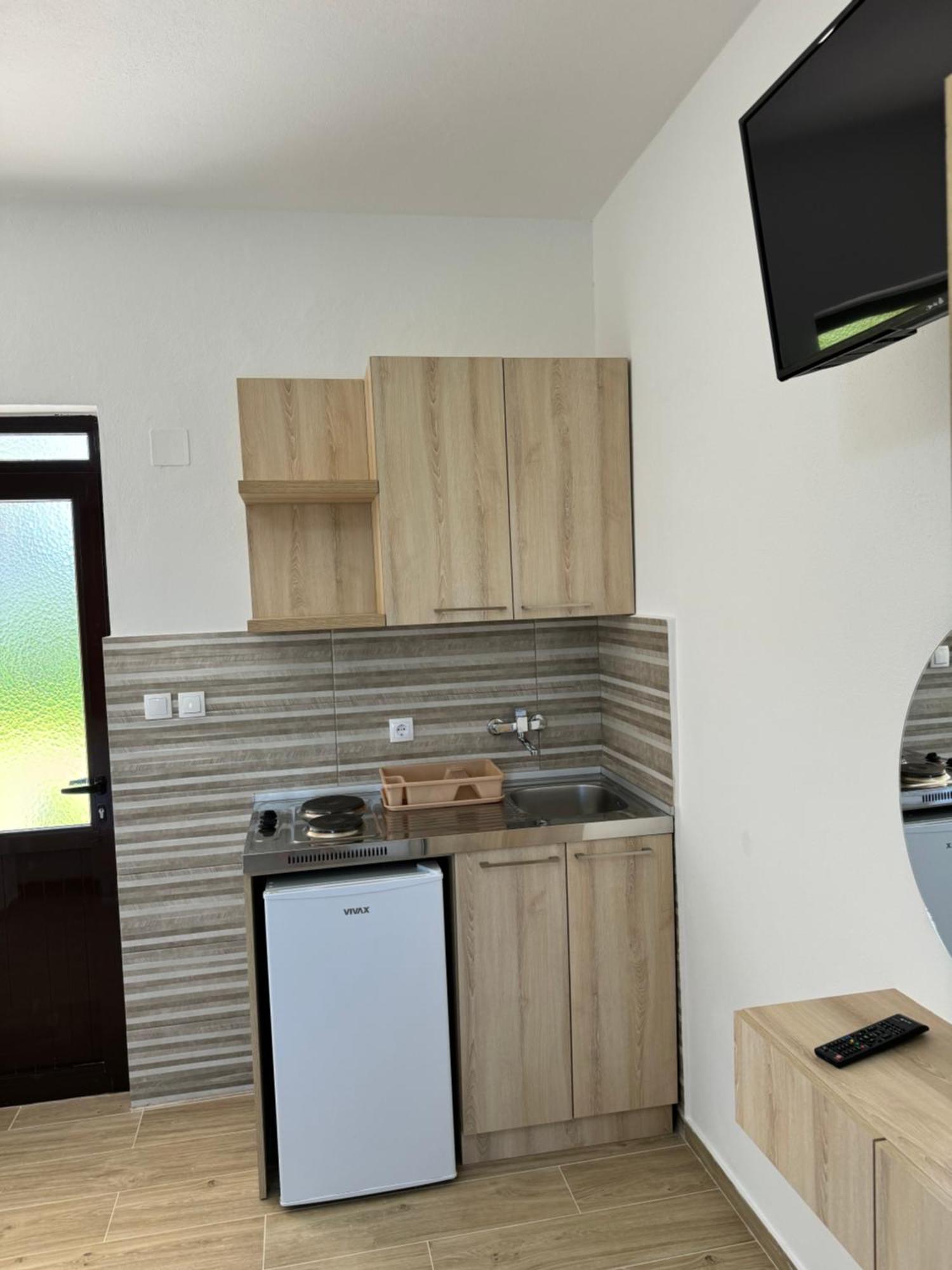 Niki Apartments 울친 외부 사진