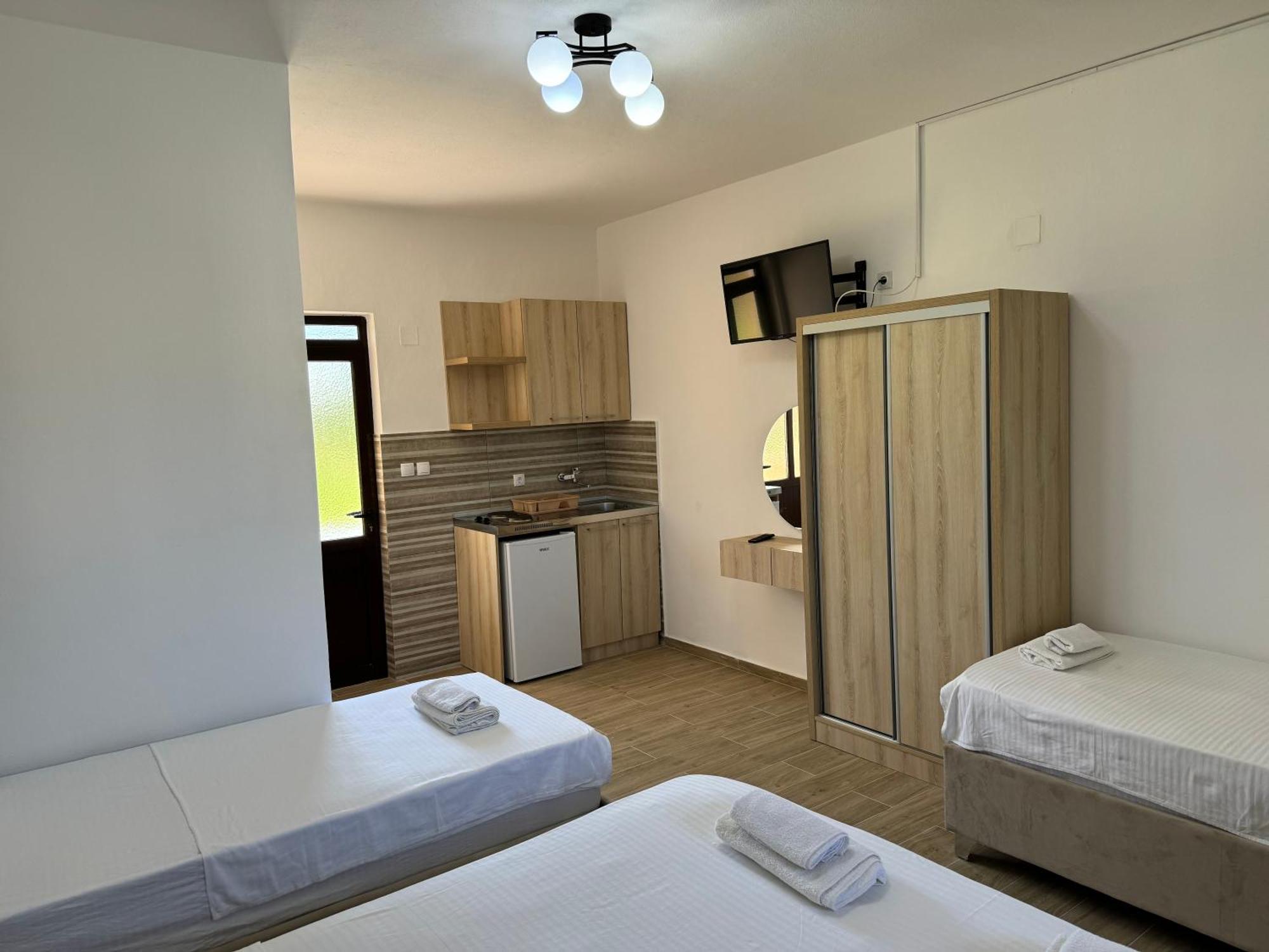 Niki Apartments 울친 외부 사진