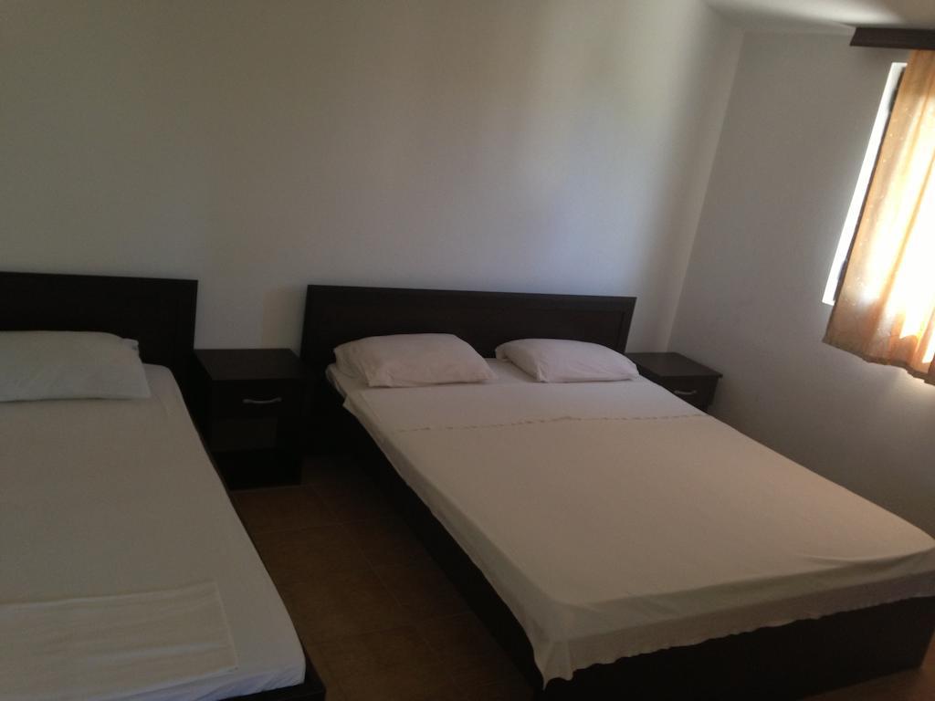 Niki Apartments 울친 객실 사진